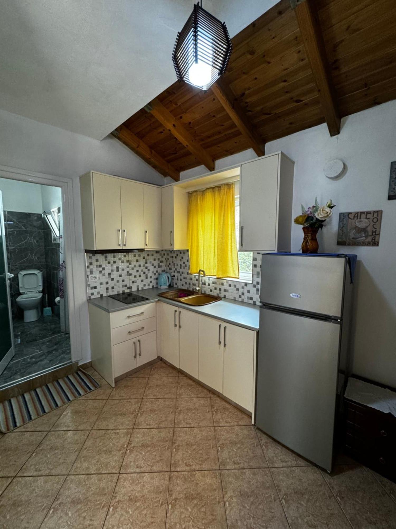 Zogaj Apartment *
